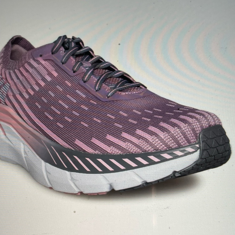 Hoka One One Clifton 5 Knit Women's 10.5 Running Shoes Cameo Pink Toadstool